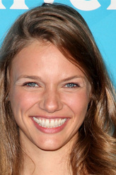 崔茜·史皮瑞达可斯（崔茜·史皮瑞达可斯饰演）