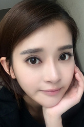 梅小曼（张颖冰饰演）