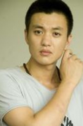 祝五一（周一围饰演）