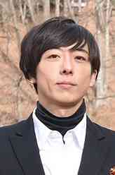 家森谕高（高桥一生饰演）