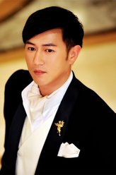 杜允唐（陈键锋饰演）