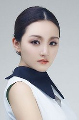 高桥雅子（卫小雨饰演）