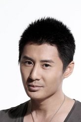 莫君华（张天其饰演）