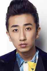 王宇直（刘頔饰演）