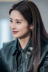 乔安（颖儿饰演）