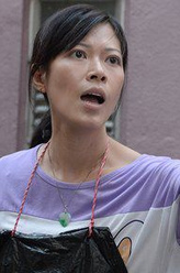 朱玛莉（简慕华饰演）