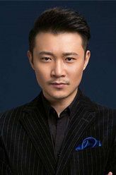 潘瑞民（胡健饰演）
