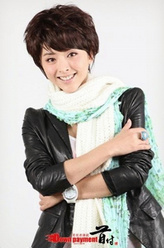 吕夏（黄小蕾饰演）