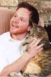 Miles Person（里基·马比饰演）