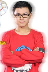 孔羽亮（陶辉饰演）