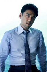 严道信（王耀庆饰演）