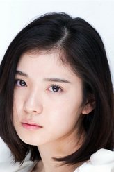 小林沙也加（松冈茉优饰演）