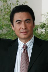潘天时（施大生饰演）