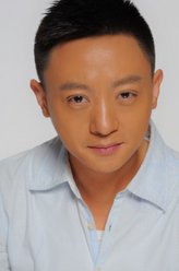俞瞳（俞瞳饰演）