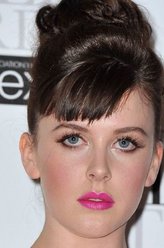 亚历山德拉·罗奇（亚历山德拉·罗奇饰演）