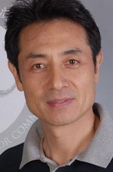 陆楠（吴晓东饰演）