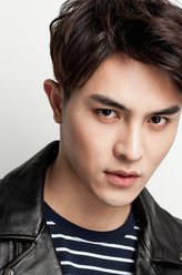 飞鸟（聂子皓饰演）