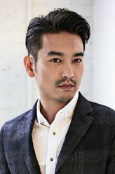庄少伟（袁文康饰演）
