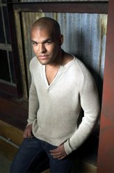 菲尔南多·苏克雷（阿莫里·诺拉斯科饰演）