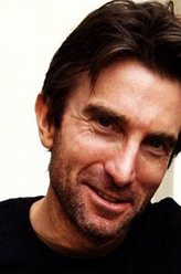 Christian Walker（沙尔托·科普雷饰演）