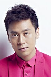 齐建军（李昊臻饰演）