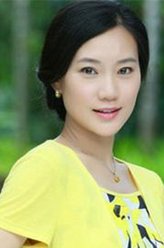 祝绍兰（曹艳艳饰演）