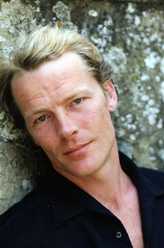 Jarrod Slade（伊恩·格雷饰演）