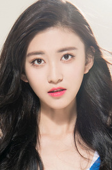 余梦露（荣溪饰演）