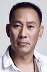 谭副司令（吴京安饰演）