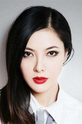 张百灵（姚星竹饰演）