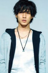 原平助（锦户亮饰演）