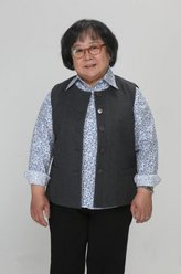 李妈妈（李明珠饰演）