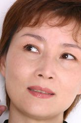 陈爱莲（朱茵饰演）