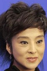 郑艺培（蔡雯艳饰演）