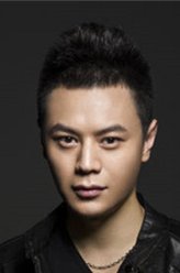 梅雨墨（王厦饰演）