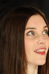 Lizzie Mottershead（利兹·怀特饰演）