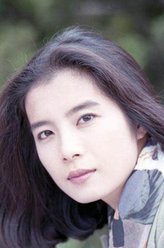 岳翎（岳翎饰演）