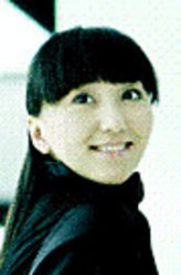李月桂（王静饰演）