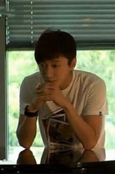 周崇光（乔任梁饰演）