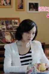 李小襄（战菁一饰演）