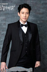 Philip（杨镇宇饰演）