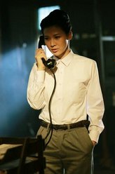 江美云（童蕾饰演）