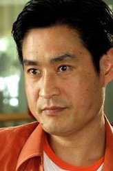 董秋实（陈锐饰演）