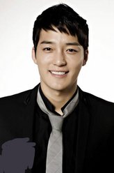 裴燕语（金镇佑饰演）