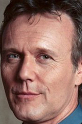 安东尼·海德（安东尼·海德饰演）