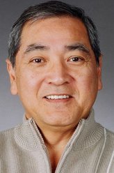 方世藩（秦沛饰演）