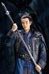 龙溟（经超饰演）