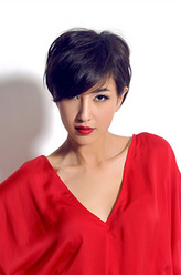 张舒婷（郑希怡饰演）