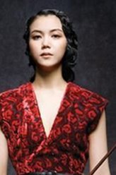 姜宥娜（金玉彬饰演）