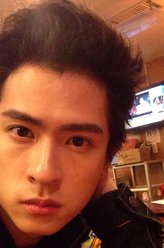 石知田（石知田饰演）